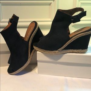 Blue suede wedge heel